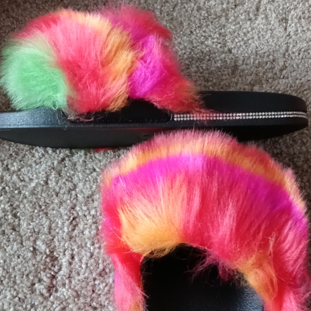 Shoes - Picture 2 of 3